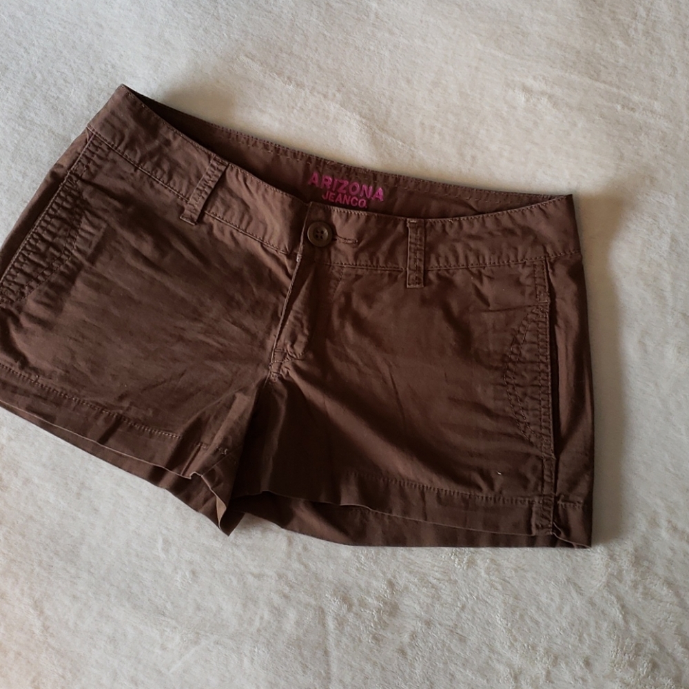 Brown shorts